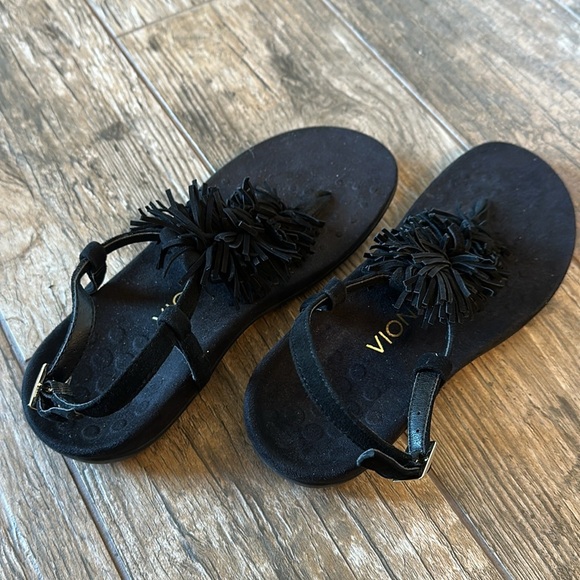 Vionic Orthaheel Rest Sosha Suede Slingback Fringe Tassel Sandal Womens size 7 - Picture 3 of 6